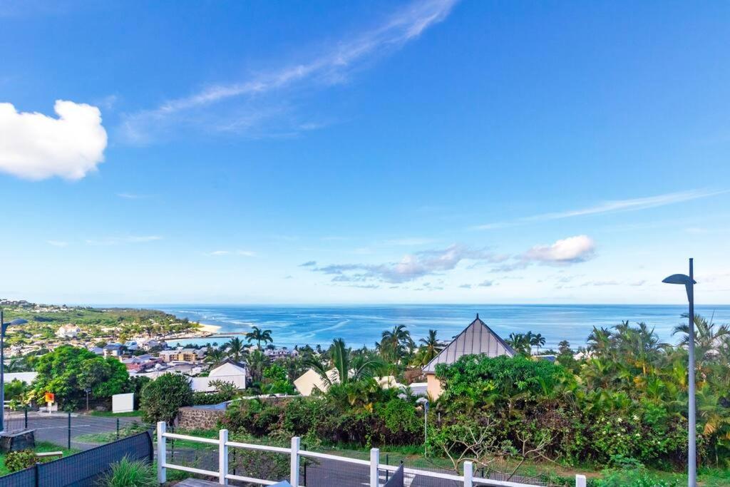Océanides - studio rénové avec magnifique vue mer - Saint-Gilles-Les-Bains Exterior foto